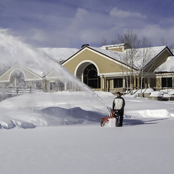 Honda HSS1332: Conquer Deep Snow with a Powerful 32" Track Drive Snow Blower
